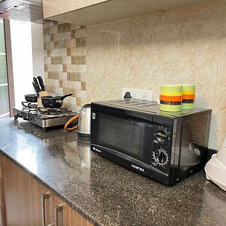 Bedchambers Serviced Apartments, ไฮเดอราบัด ภายนอก รูปภาพ