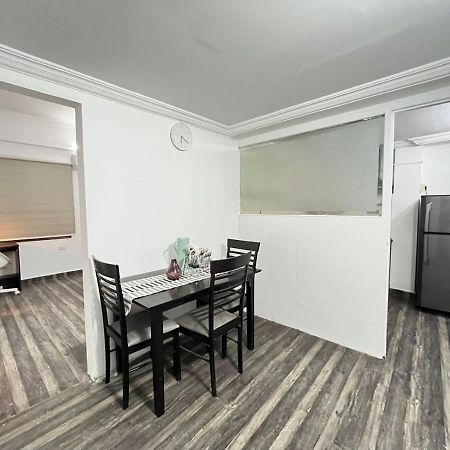 Bedchambers Serviced Apartments, ไฮเดอราบัด ภายนอก รูปภาพ