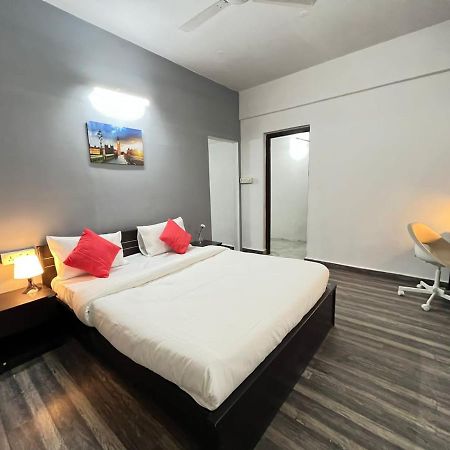 Bedchambers Serviced Apartments, ไฮเดอราบัด ภายนอก รูปภาพ
