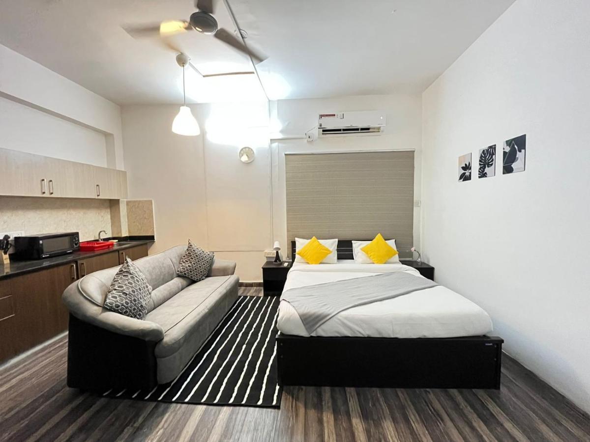 Bedchambers Serviced Apartments, ไฮเดอราบัด ภายนอก รูปภาพ