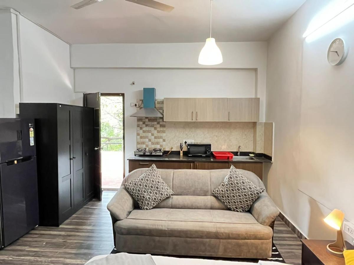 Bedchambers Serviced Apartments, ไฮเดอราบัด ภายนอก รูปภาพ